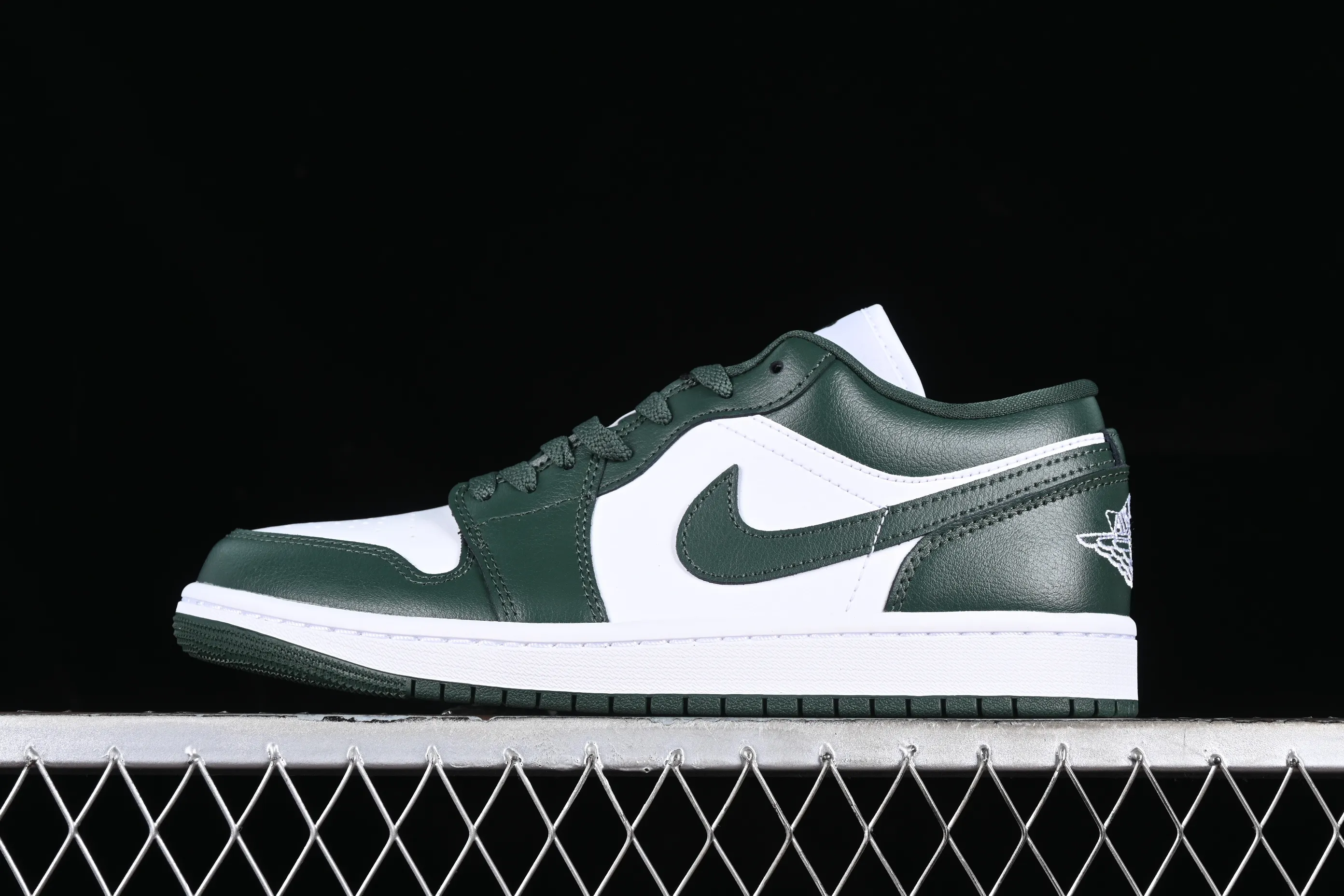 All categories Air Jordan Jordan series basketball shoes Air Jordan 1 Low G version pure original Air Jordan 1 Low "Olive Green" AJ1 Joe 1 olive green low-top basketball shoes DC0774-113